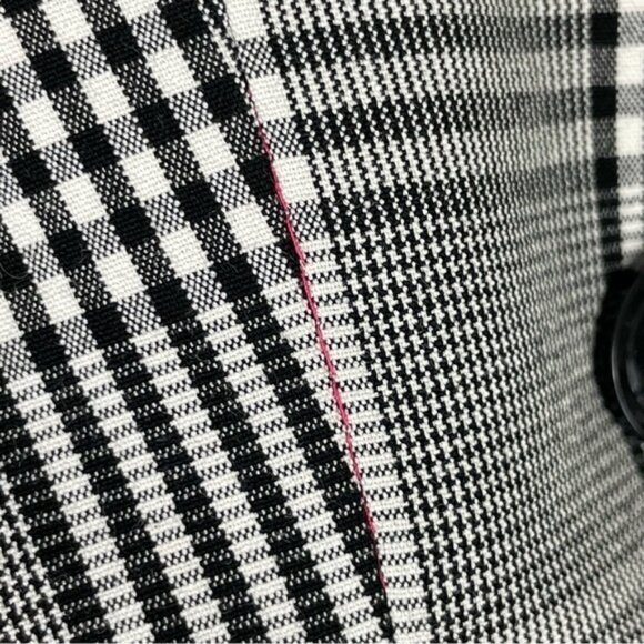 Banana Republic‎ Black & White Plaid Trench Coat - Picture 9 of 15